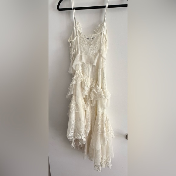 Kimchi Blue Brynn Lace Midi Dress - Picture 2 of 5